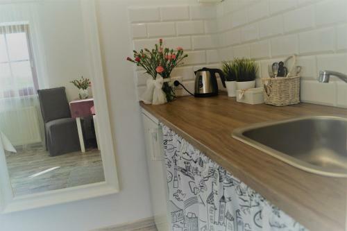 Mi?o,tu, Pokoje Go?cinne