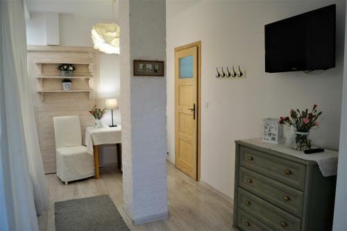 Mi?o,tu, Pokoje Go?cinne