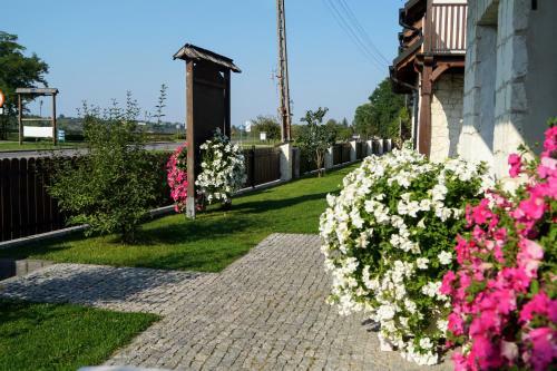 Mi?o,tu, Pokoje Go?cinne