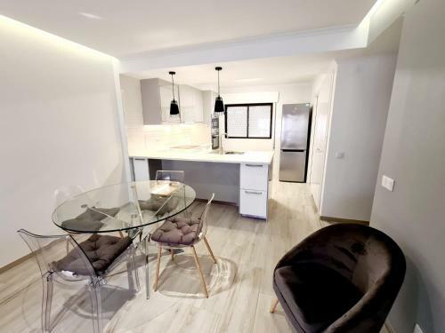 Central And New Fancy 2 Bedroom Apart.w/ 2 Wc