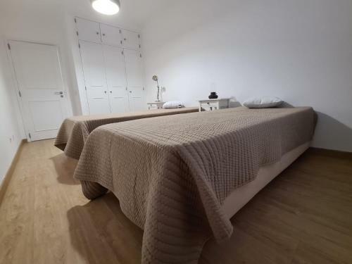 Central And New Fancy 2 Bedroom Apart.w/ 2 Wc