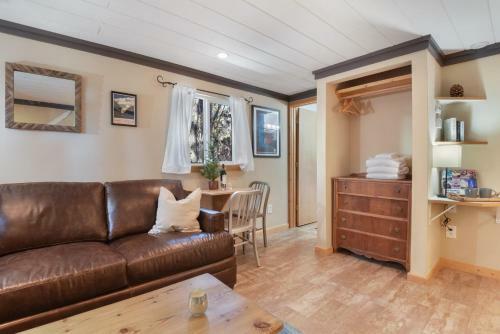 Pioneer Bungalow Bungalow