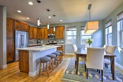 Lohi Gem Walk To Restaurants And Coffee Shops!