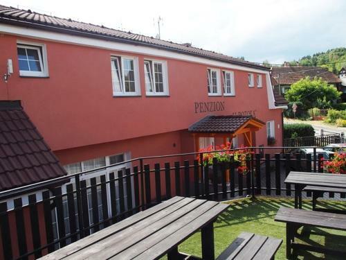 Hostal Penzion U Potoka