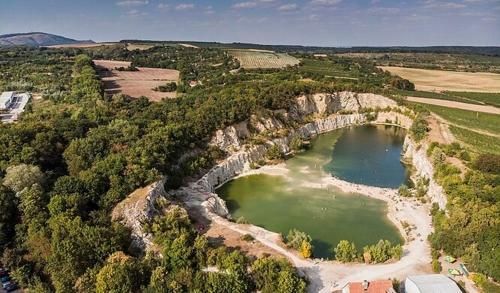 Apartm�n U Pl�?e S Terasou