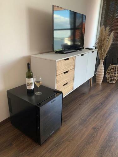 Apartm�n U Pl�?e S Terasou