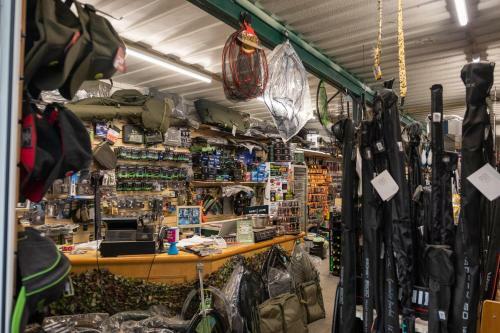 Rum Bridge Fisheries "carper's Cabin"