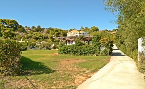 Luxury Beach House Viewing At The Corinthian Gulf