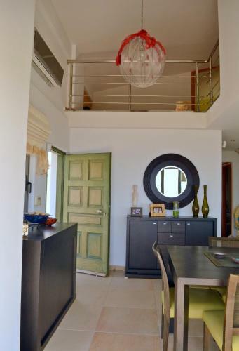 Luxury Beach House Viewing At The Corinthian Gulf