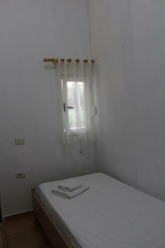 Apartamento Ormeni?s House