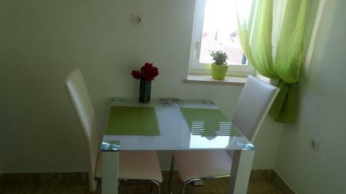 Apartmani Perica Bol