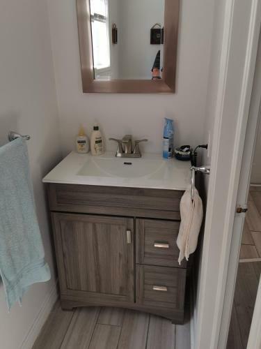 Bedroom #1 With Ensuite Washroom