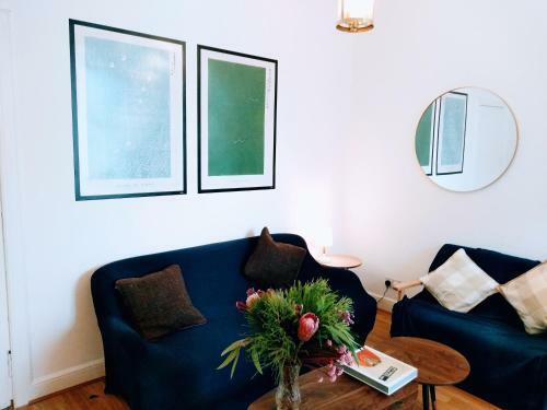 Stylish Two Bedroom Apartment In St Andrews Centre