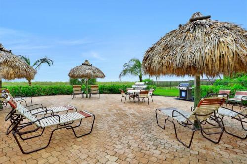 Tradewinds 1003