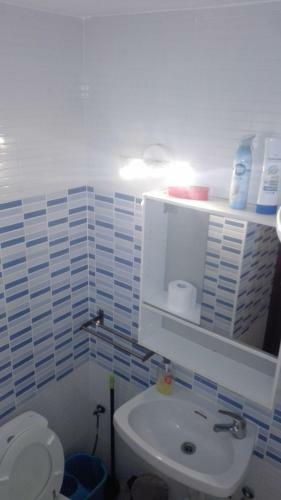 Apartamento Con Vistas Al Mar Y La Piscinas!!