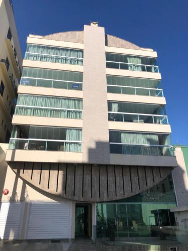 Apartamento Com Excelente Localiza��o. Cobertura.