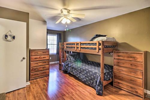 Lakefront Macon Home With Pool, Dock And Fire Pit!
