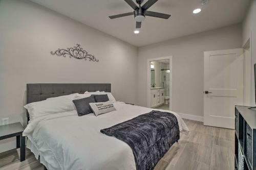 Well-appointed Montgomery Home With Fenced Yard