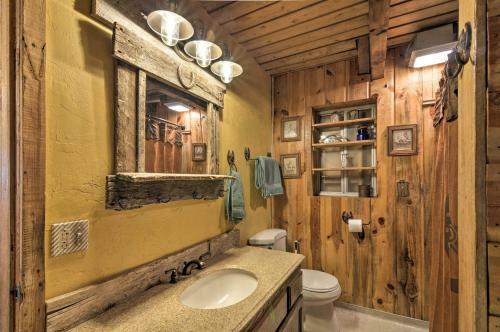 Rustic Cabin 20 Mins To Capitol Reef Natl Park!