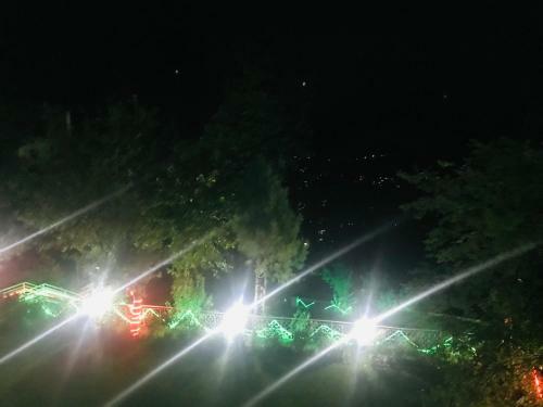 H.m.h Lodges & Hotel Resort