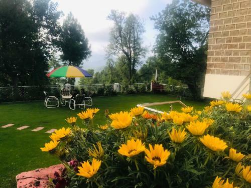 H.m.h Lodges & Hotel Resort