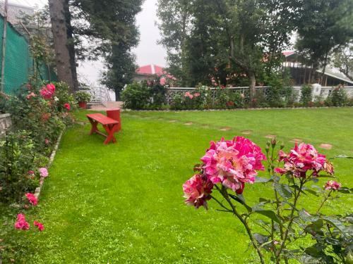 H.m.h Lodges & Hotel Resort