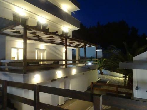 Seaside Villa Nikola With Pool For 12 Persons