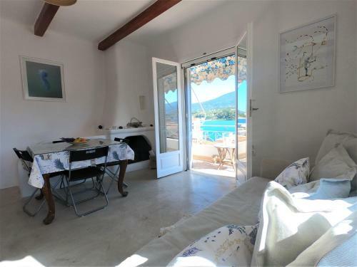 Villaki Poros House