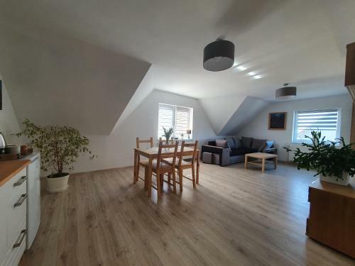 Hostal Mtk Pokoje I Apartamenty