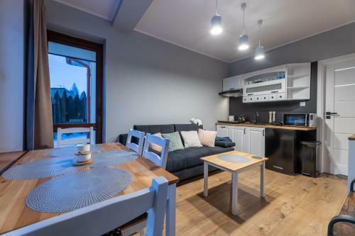 Apartament Gromadzy?