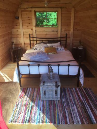 Captivating 1-bed Pod In Passais-villages