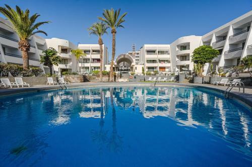 Optimist, Apartament Las Americas