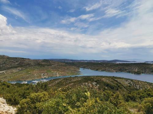 Agroturismo Robinzonski Smje?taj Tiha Draga