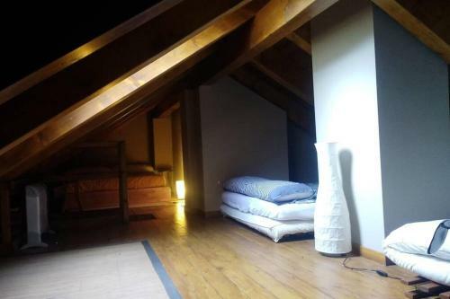 Apartamento Acojedor �tico De Monta�a