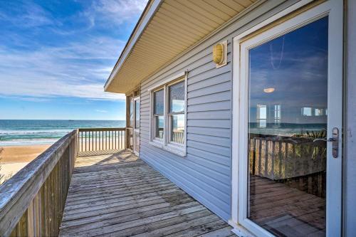 Oceanfront Family Cottage With Beach Access!