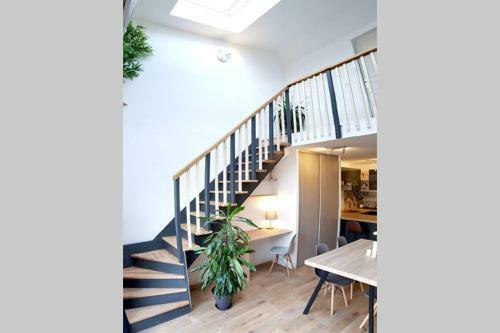 Apartamento Loft Renovation With A Private Garden