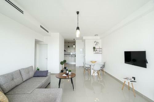 Luxury Apartment With Sea View By Airsuite