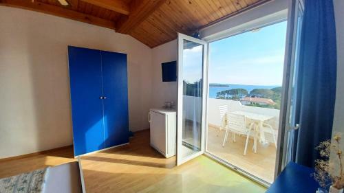 Apartments & Rooms Mila