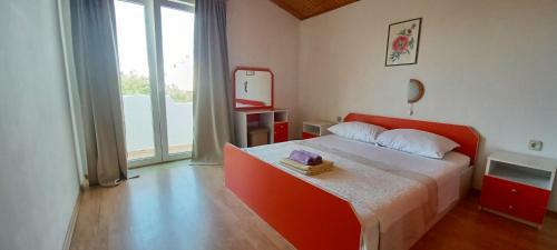 Apartments & Rooms Mila