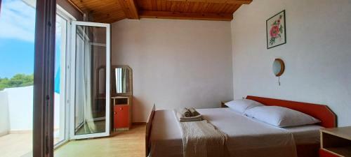 Apartments & Rooms Mila