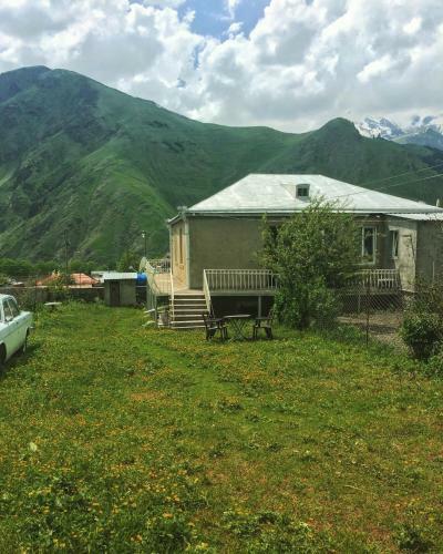 Hostal Guest House On Tamar Mepe 3