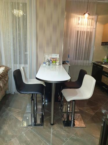 Apartment On Nikoloz Gotsitidze Str 22