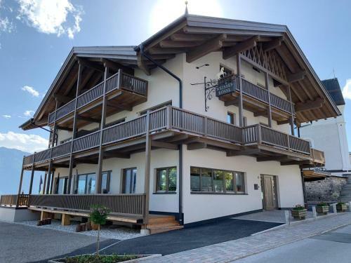 Hostal Panoramapension Weisses R�ssl