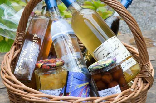 Ad Vineas G�stehaus Nikolaihof-hotel Garni