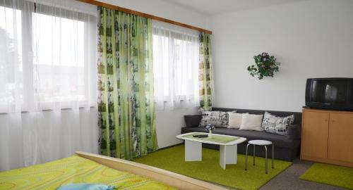 Hostal Gasthof-pension Karawankenblick