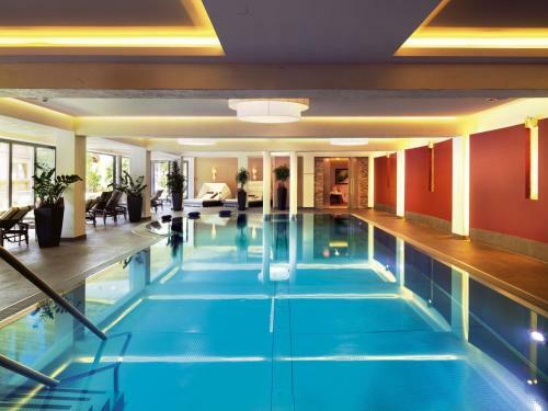 Hotel Alpendorf