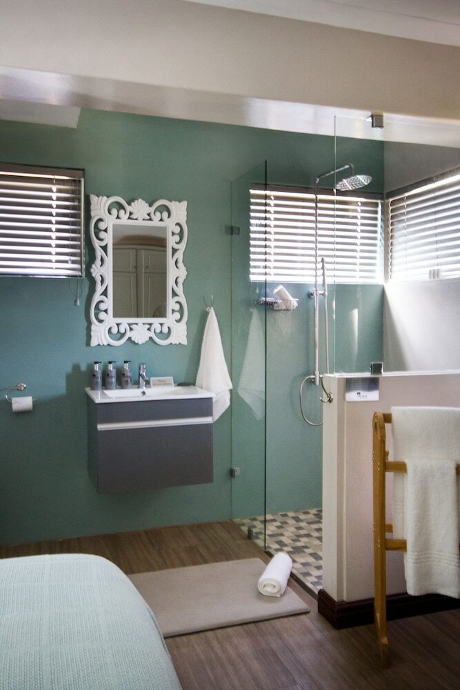 Hostal Little Rock Guesthouse