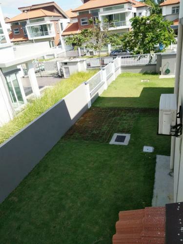 White Residence Semi-d Setia Alam/klang