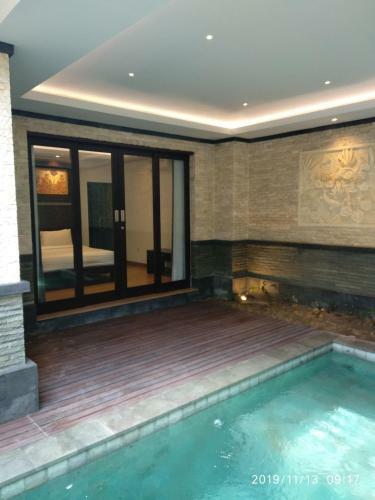 Elvaluna Seminyak Private Villas