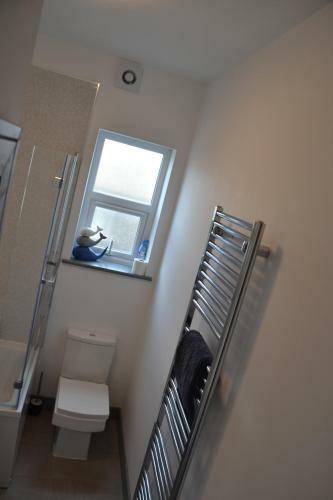 The Moo House - 2 Bedrooms Apartment - Stayseekers